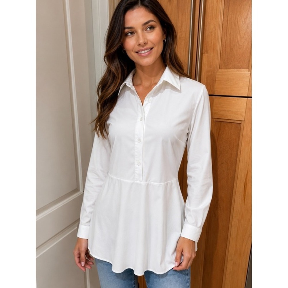 LYSSÉ.‎ NY. Long sleeve White Shirt. Size XS.